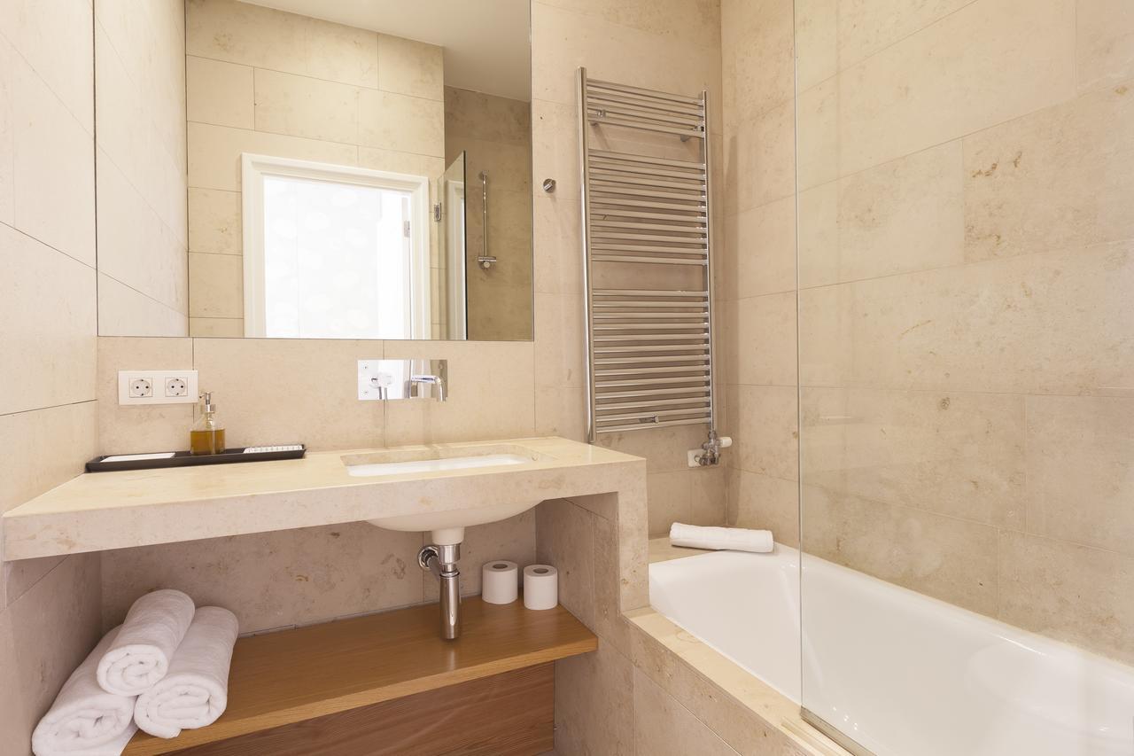 Click&Flat Luxury Sant Joan Apartment Barcelona Bagian luar foto