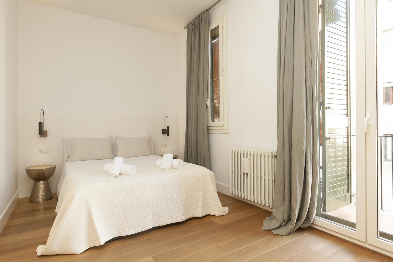 Click&Flat Luxury Sant Joan Apartment Barcelona Bagian luar foto