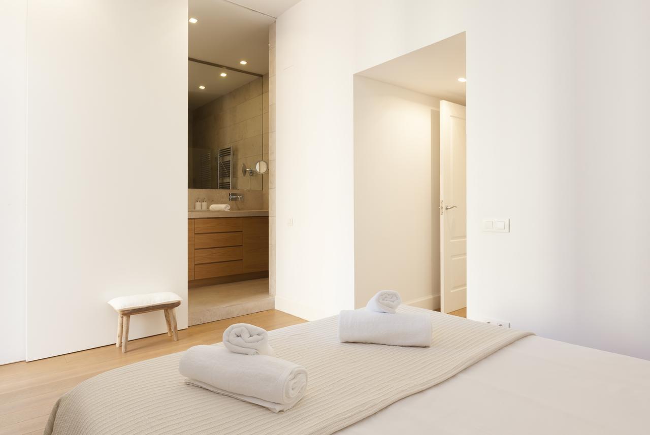 Click&Flat Luxury Sant Joan Apartment Barcelona Bagian luar foto